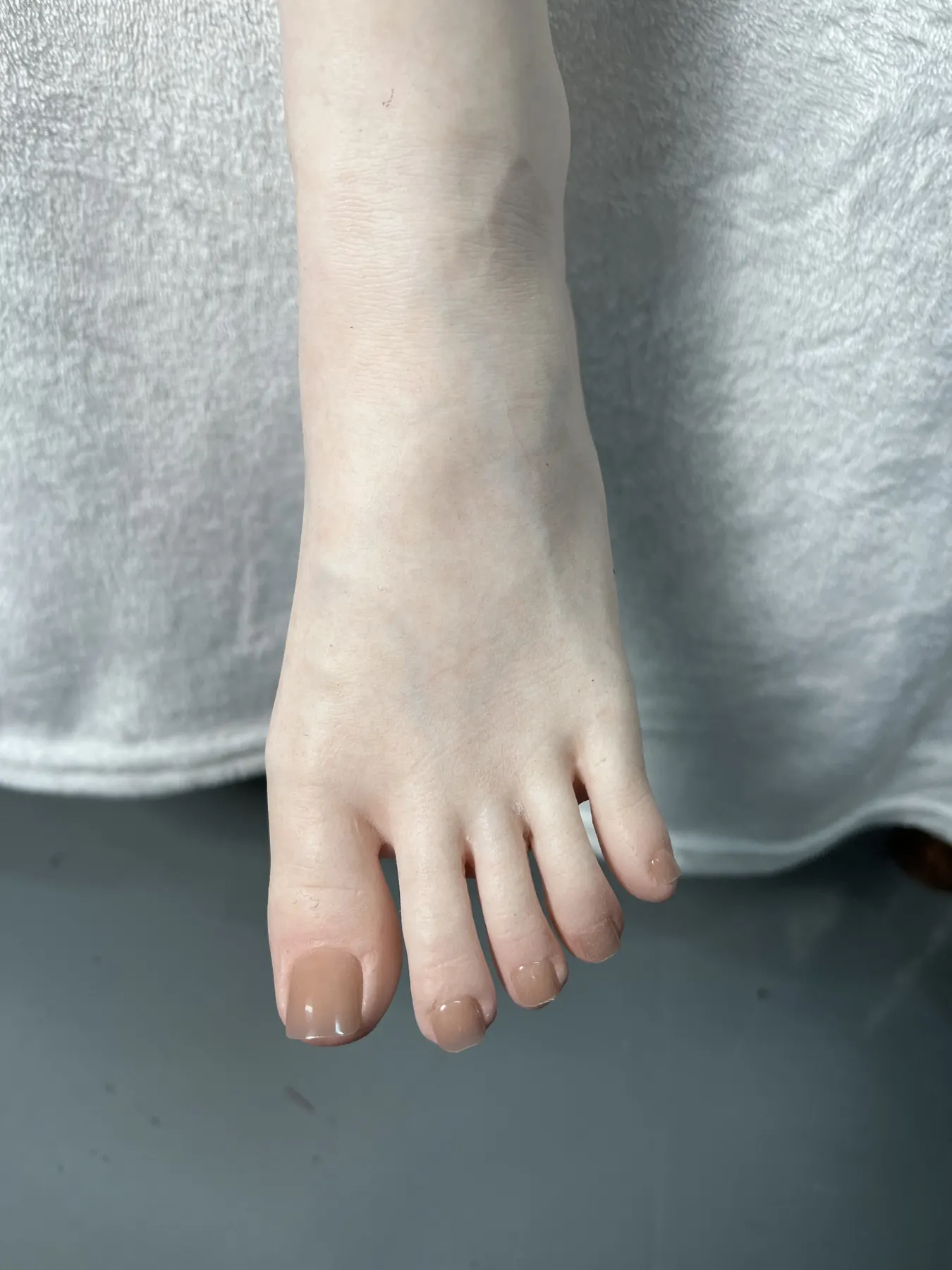 Cunégonde Evrard – Poupée sur mesure 157 cm en silicone intégral, teint naturel, tête 600-E factory reference 4