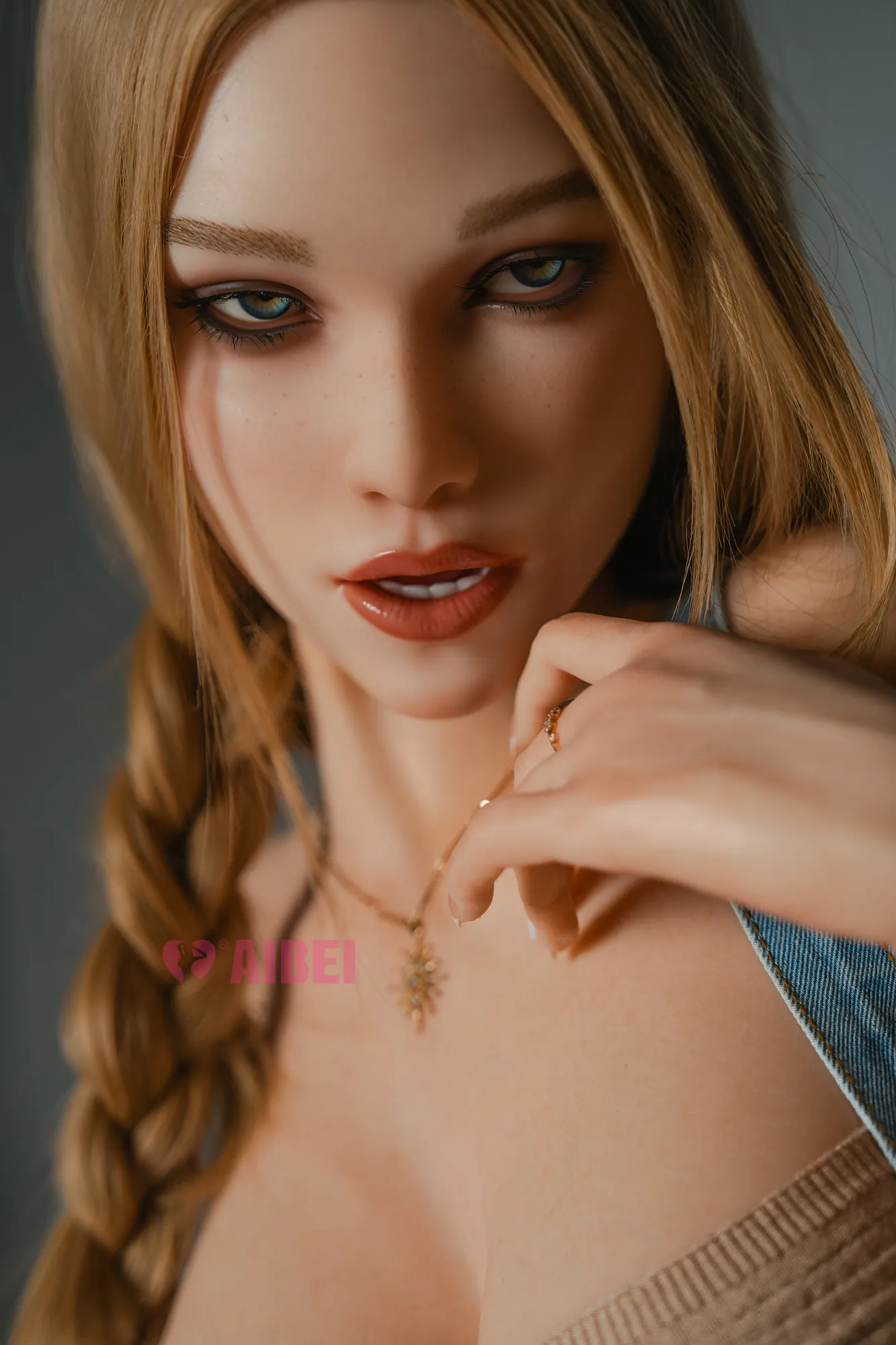 Ninon – Poupee AIBEI LUXE silicone 158 cm, bonnet F, visage AB23 3